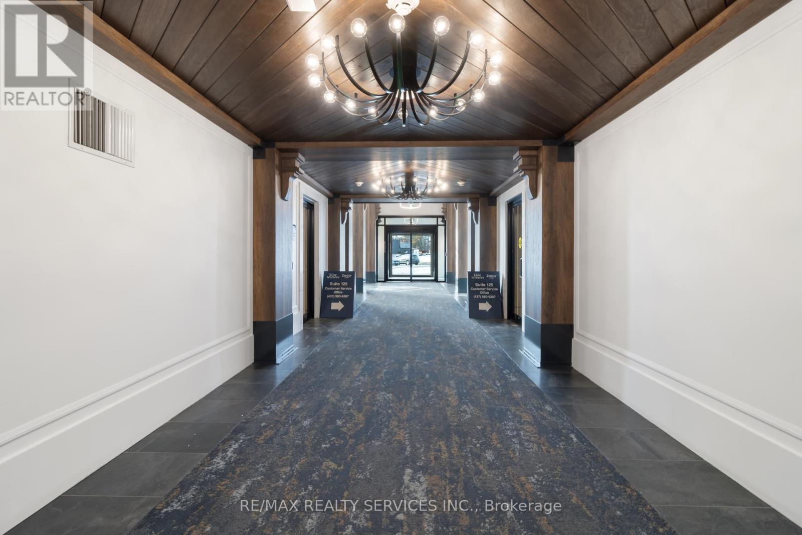 335 - 2075 King Road, King, Ontario L7B 0R6 - Photo 6 - N12832978