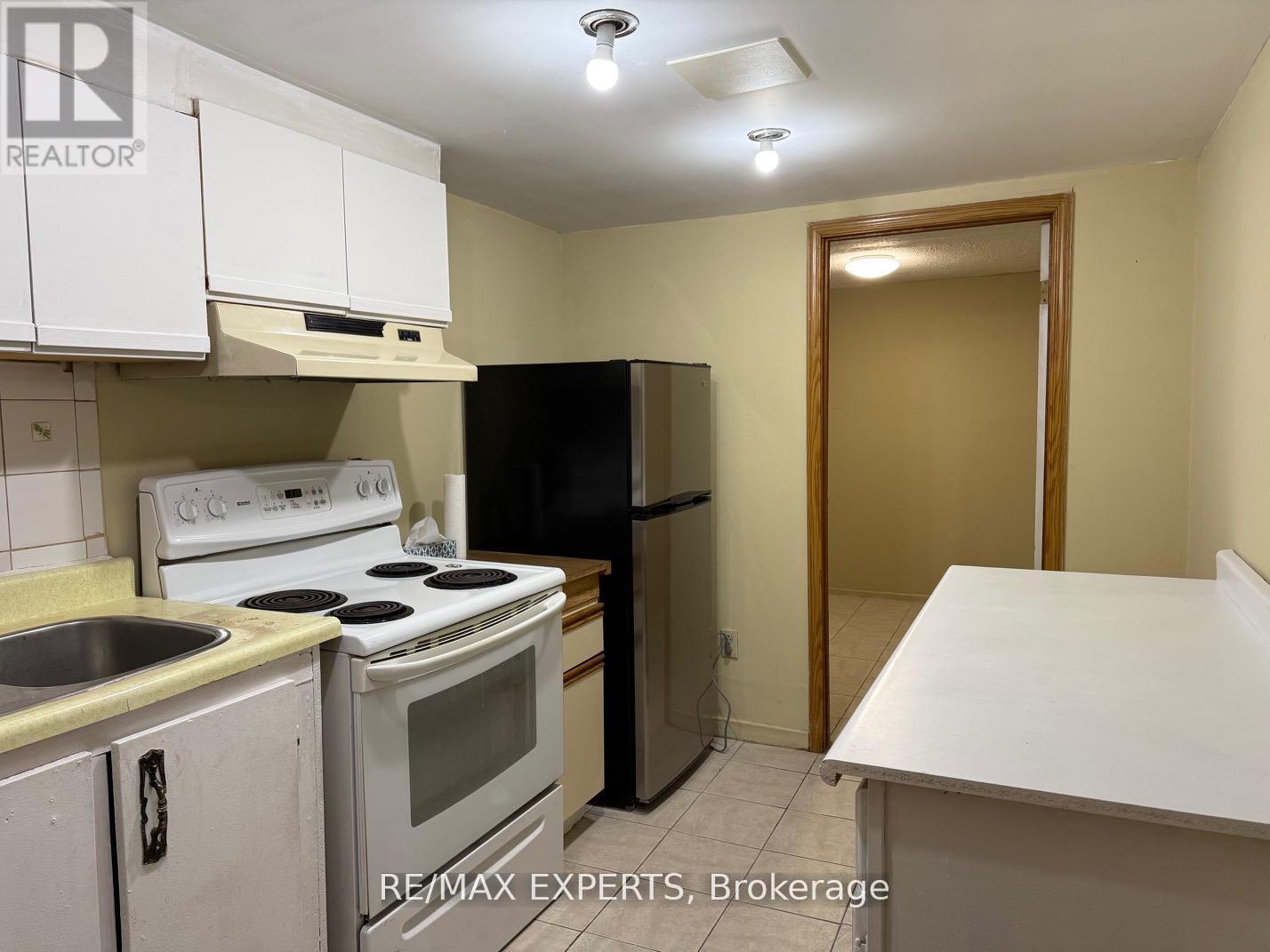 Bsmt - 14 Richardson Drive, Aurora, Ontario  L4G 1Z1 - Photo 7 - N12832996