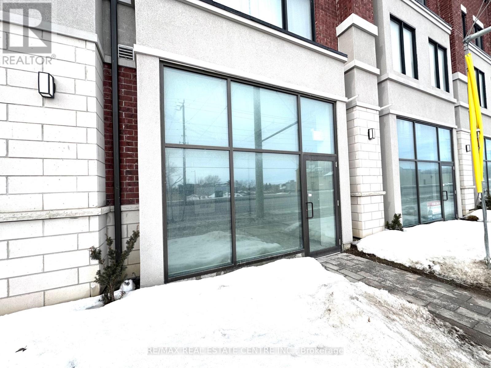 3 - 200 Dissette Street, Bradford West Gwillimbury, Ontario  L3Z 3G8 - Photo 2 - N12833010