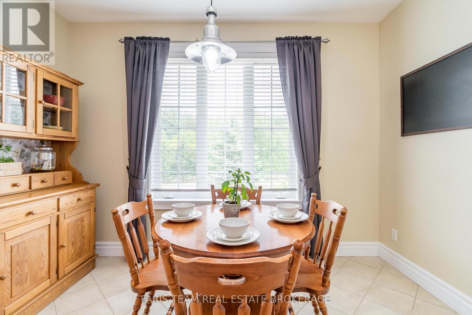 6972 Concession Road 2, Adjala-Tosorontio, Ontario  L0M 1M0 - Photo 8 - N12833066