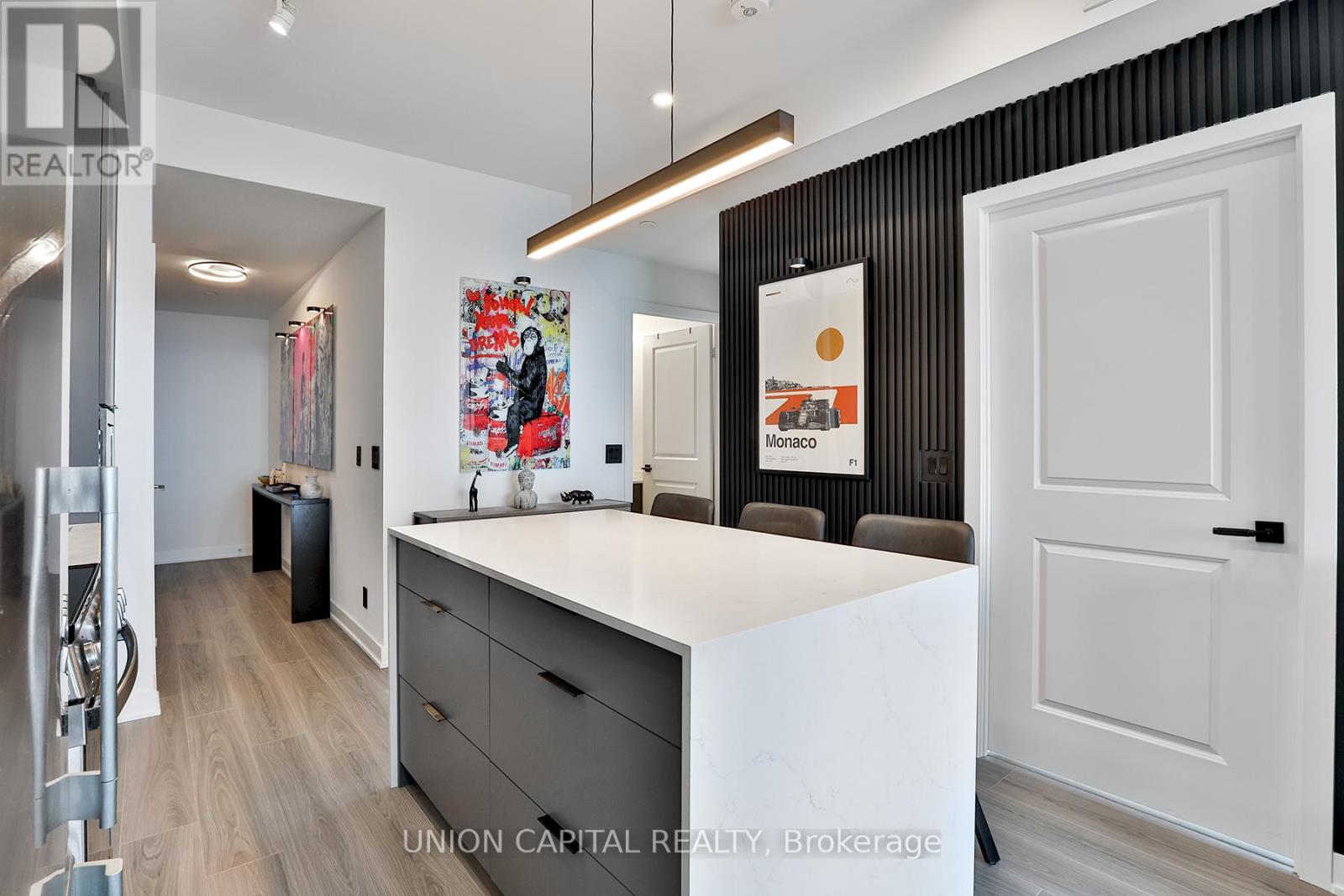 1002 - 30 Upper Mall Way, Vaughan, Ontario  L4J 0L7 - Photo 15 - N12833090