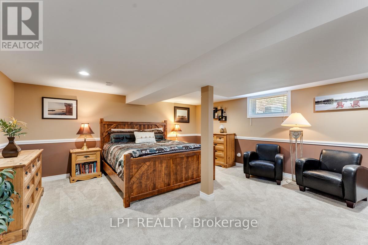 229 Lake Drive N, Georgina, Ontario  L4P 3C8 - Photo 25 - N12833096