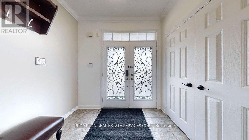 18 Bridleford Court, Markham, Ontario  L3P 7Z2 - Photo 14 - N12833100