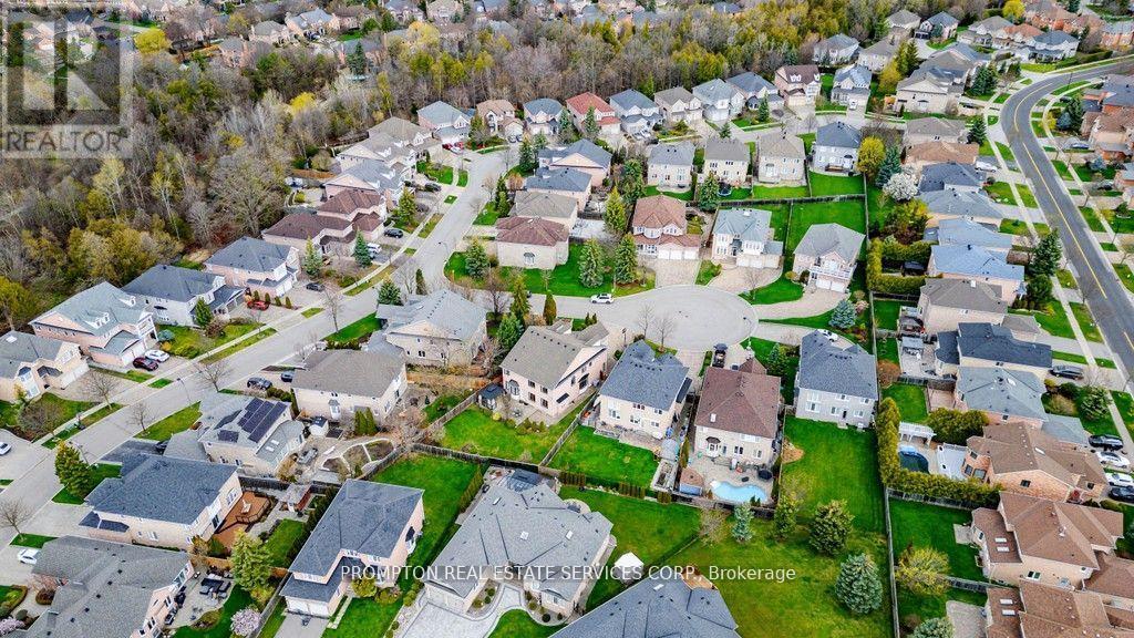 18 Bridleford Court, Markham, Ontario  L3P 7Z2 - Photo 38 - N12833100