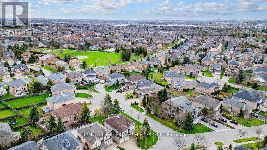 18 Bridleford Court, Markham, Ontario  L3P 7Z2 - Photo 39 - N12833100