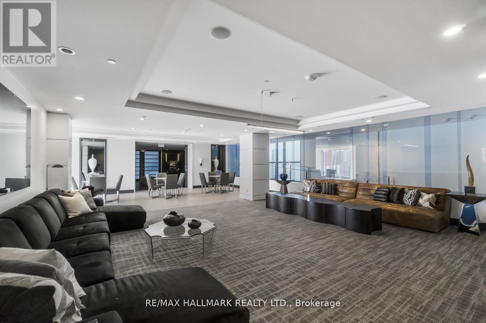 610 - 9471 Yonge Street, Richmond Hill, Ontario  L4C 0Z5 - Photo 33 - N12833134