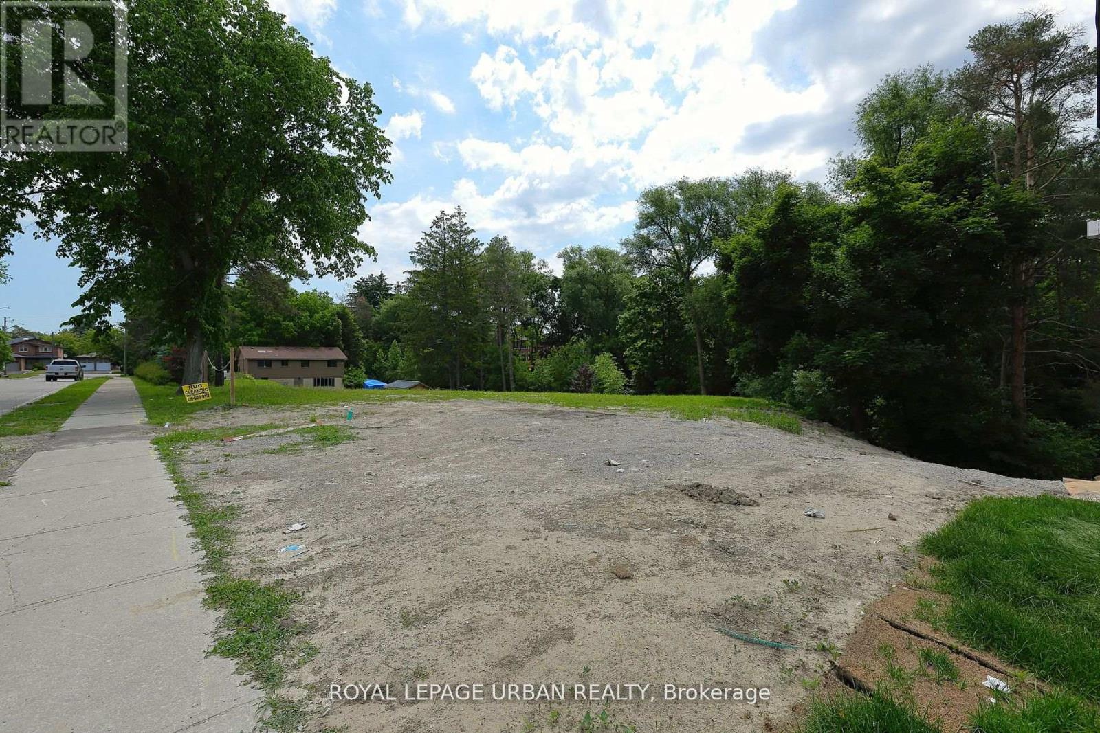 28 AVENUE ROAD, Richmond Hill, Ontario