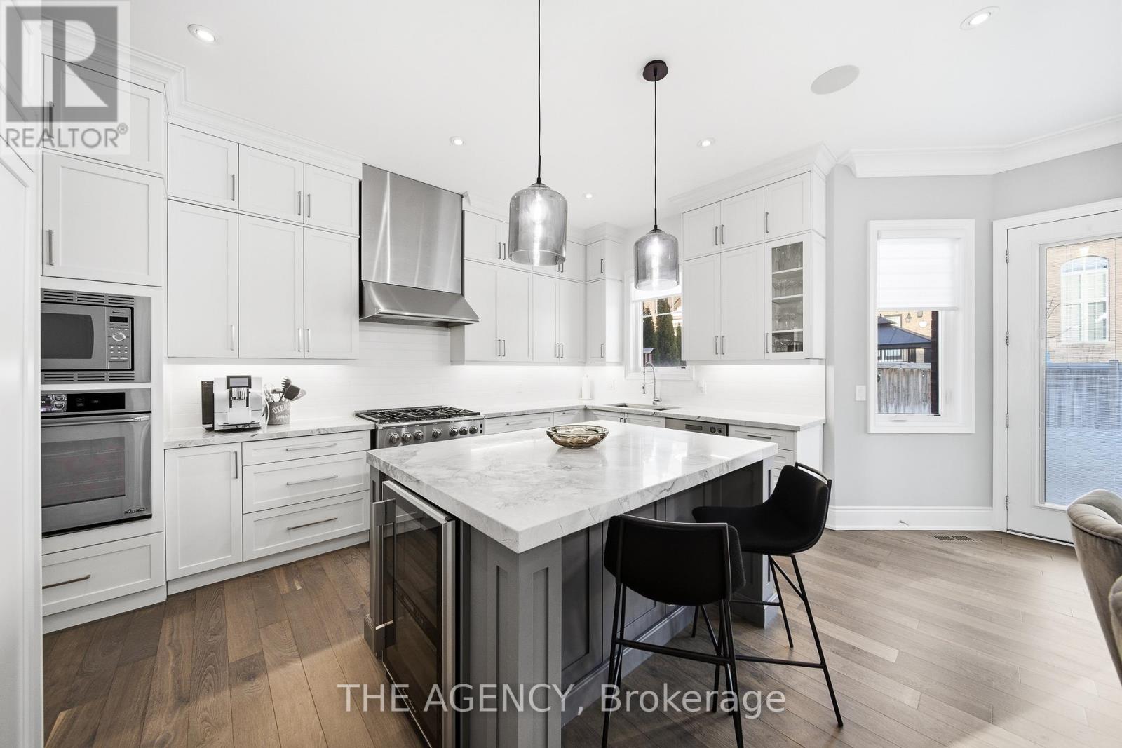 11 Coastal Trail, King, Ontario  L7B 0A5 - Photo 11 - N12833214