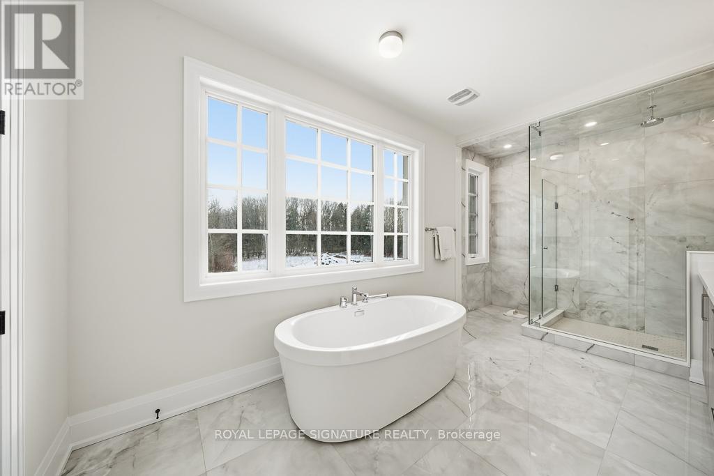 16 Gianvito Crescent, King, Ontario  L7B 0T2 - Photo 22 - N12833284