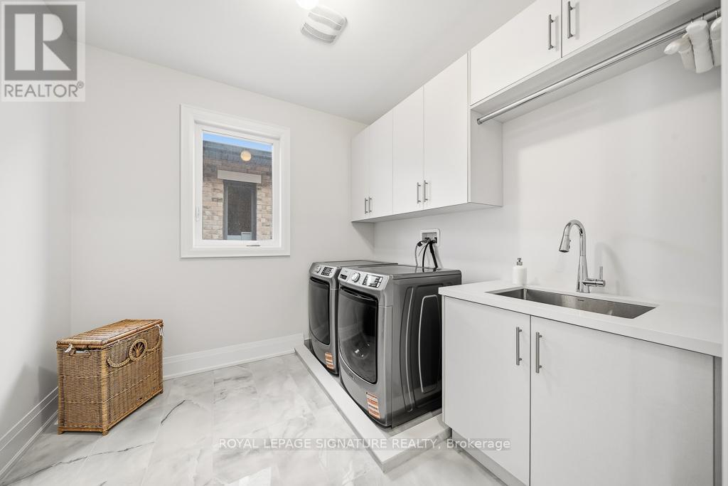 16 Gianvito Crescent, King, Ontario  L7B 0T2 - Photo 32 - N12833284