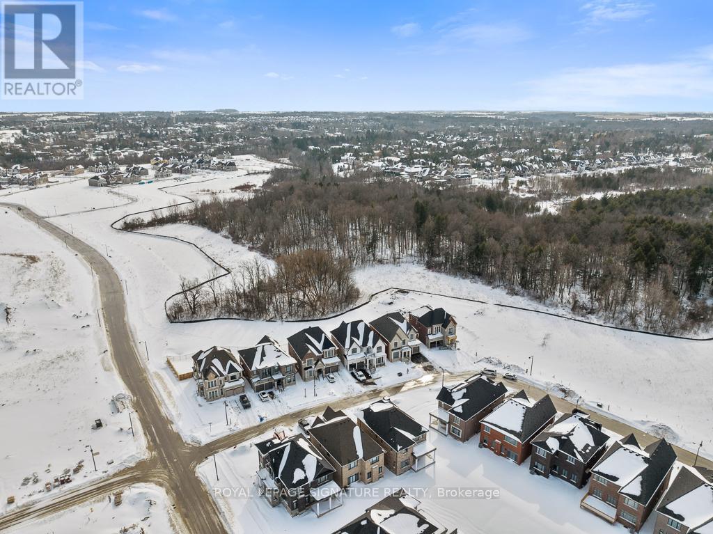 16 Gianvito Crescent, King, Ontario  L7B 0T2 - Photo 38 - N12833284