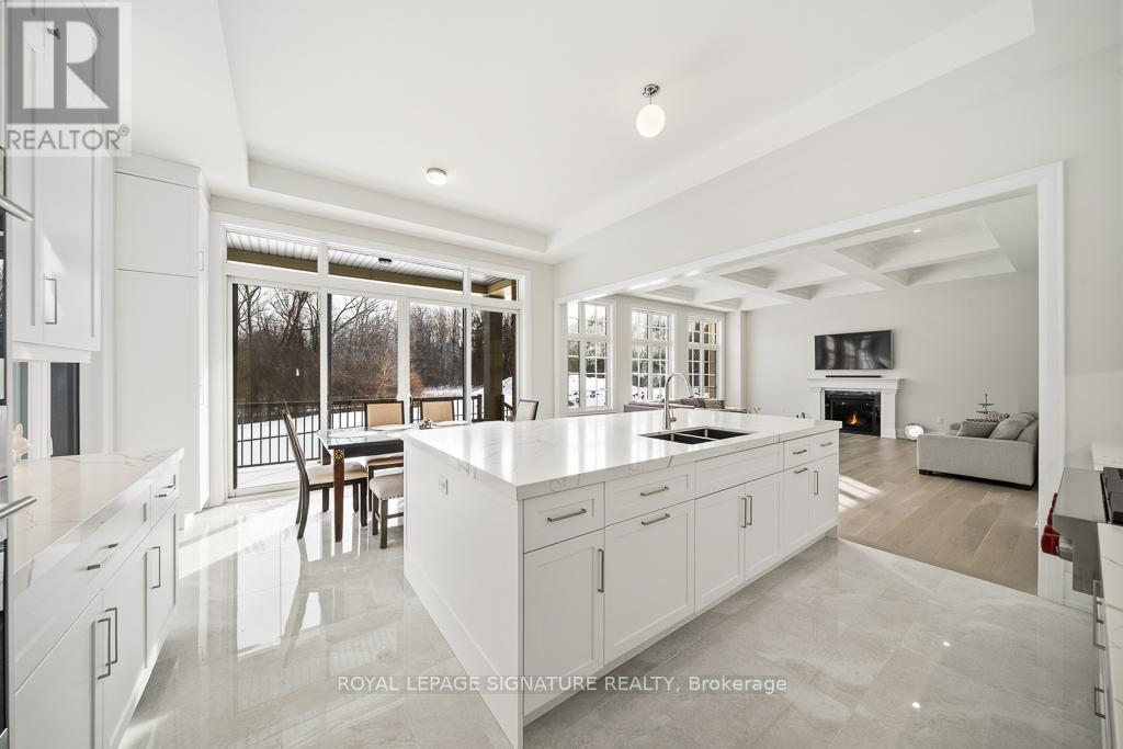 16 Gianvito Crescent, King, Ontario  L7B 0T2 - Photo 9 - N12833284