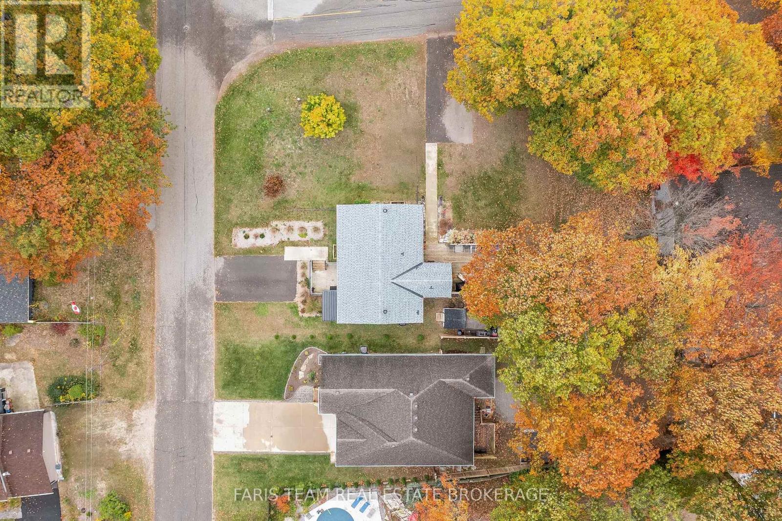 33 Frank Street, Wasaga Beach, Ontario  L9Z 1P9 - Photo 35 - S12832922