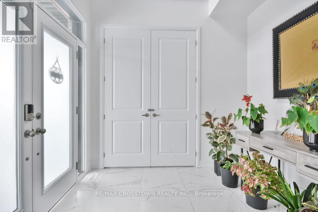 119 Franklin Trail, Barrie, Ontario  L9J 0B1 - Photo 3 - S12832940