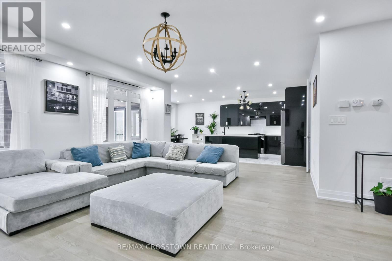 119 Franklin Trail, Barrie, Ontario  L9J 0B1 - Photo 9 - S12832940