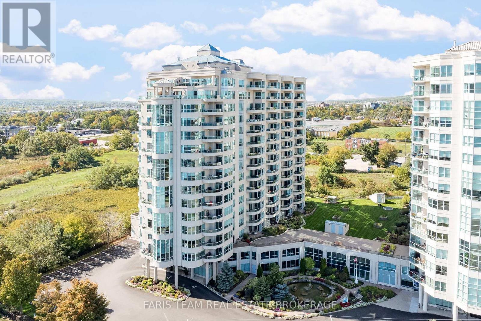 1409 - 2 Toronto Street, Barrie (City Centre), Ontario  L4N 9R2 - Photo 1 - S12833116