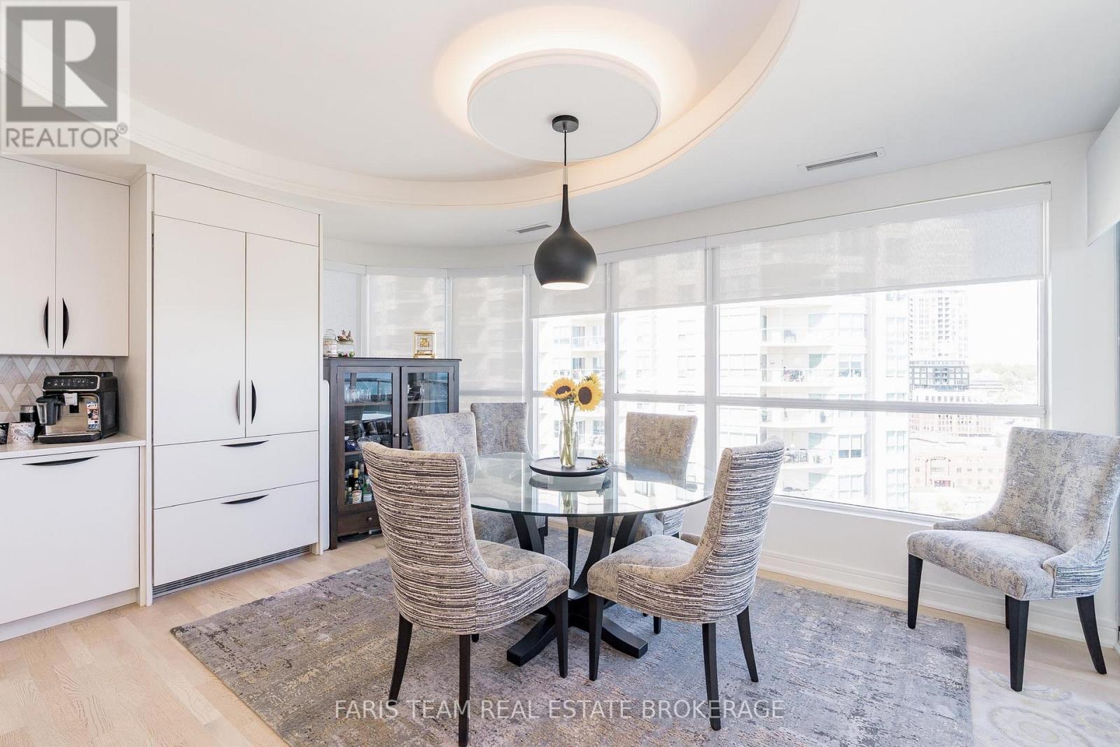 1409 - 2 Toronto Street, Barrie (City Centre), Ontario  L4N 9R2 - Photo 10 - S12833116