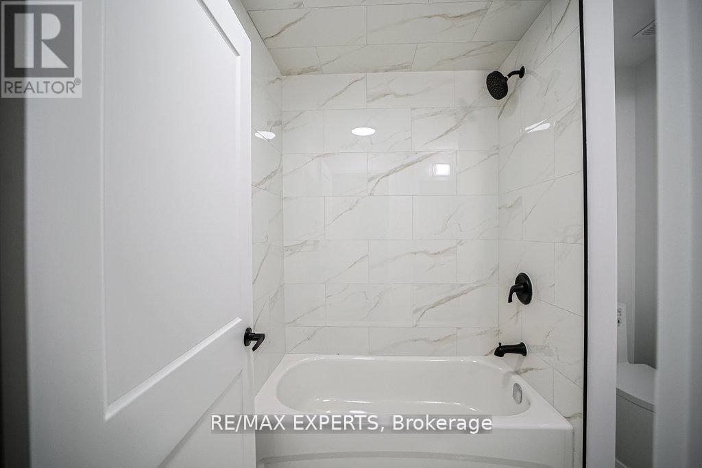 2 - 426 Veterans Drive, Barrie (Holly), Ontario  L4N 9G9 - Photo 13 - S12833264