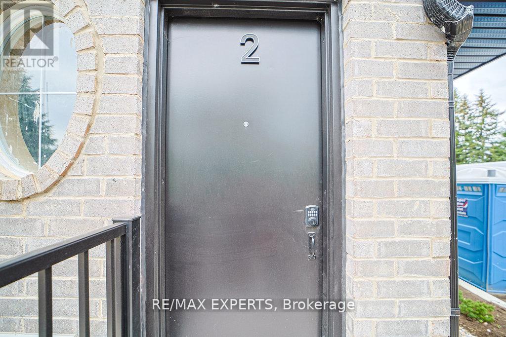 2 - 426 Veterans Drive, Barrie (Holly), Ontario  L4N 9G9 - Photo 2 - S12833264