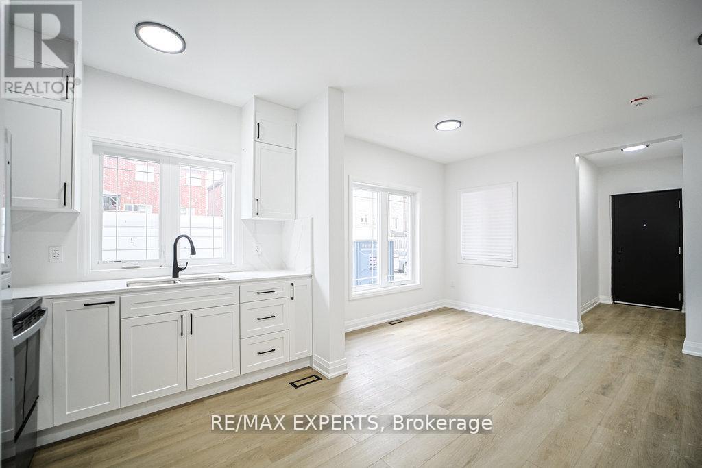 2 - 426 Veterans Drive, Barrie (Holly), Ontario  L4N 9G9 - Photo 6 - S12833264