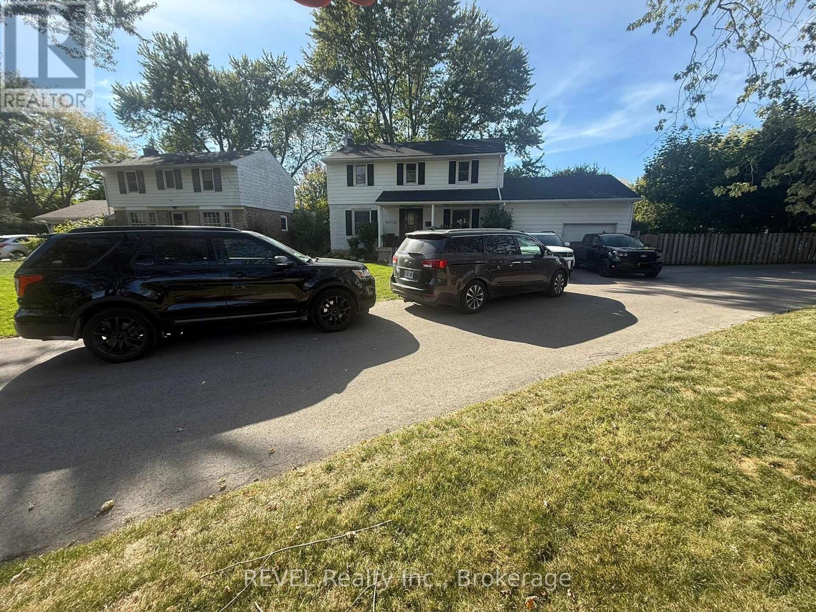 10 Laughlin Place, Welland (Prince Charles), Ontario  L3C 4E2 - Photo 6 - X12764832