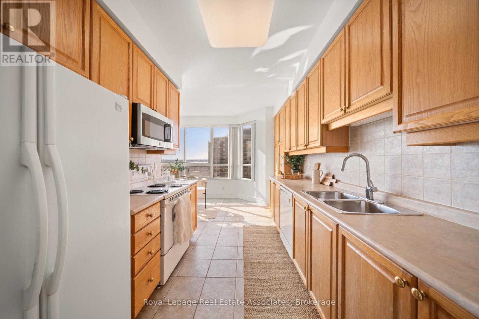 3110 - 25 Kingsbridge Garden Circle, Mississauga, Ontario  L5R 4B1 - Photo 14 - W12822922