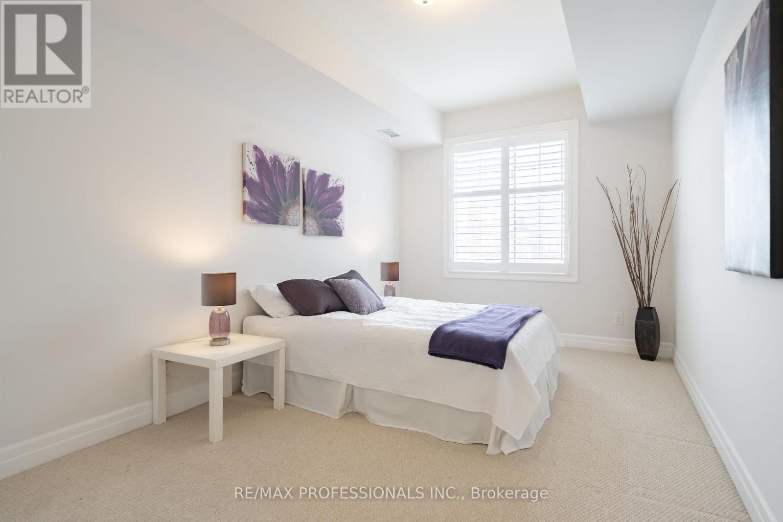 228 - 2300 Upper Middle Road, Oakville, Ontario  L6M 0T4 - Photo 11 - W12832888