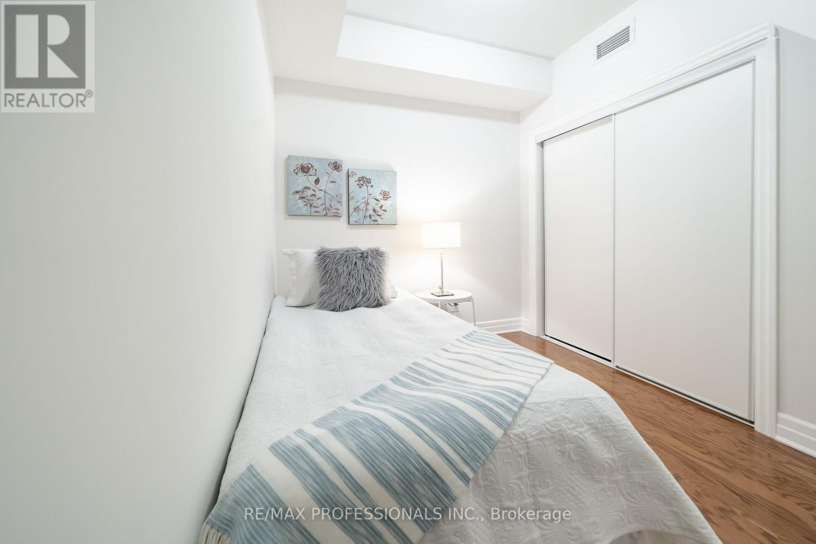 228 - 2300 Upper Middle Road, Oakville, Ontario  L6M 0T4 - Photo 19 - W12832888