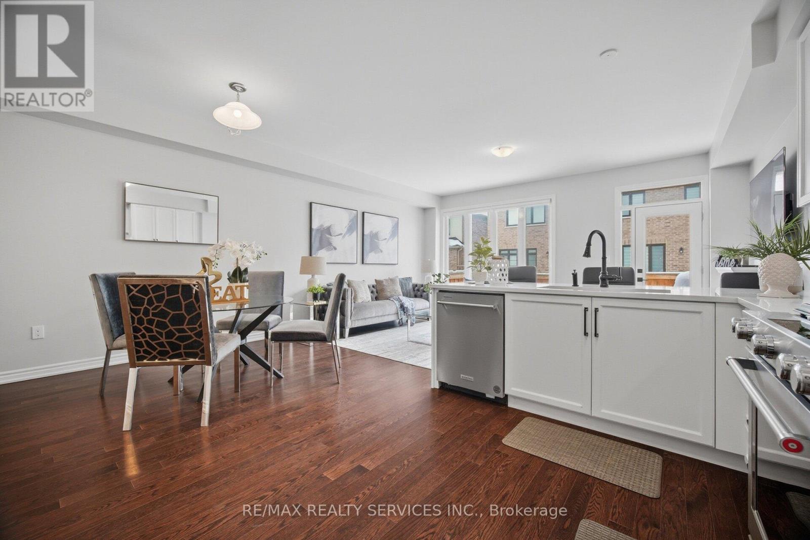 1417 Watercress Way, Milton, Ontario  L9E 1T7 - Photo 10 - W12832904