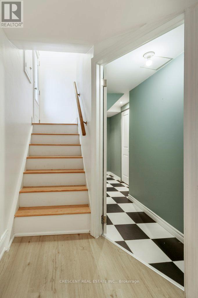 Lower - 1550 Ogden Avenue, Mississauga, Ontario  L5E 2H8 - Photo 10 - W12832912
