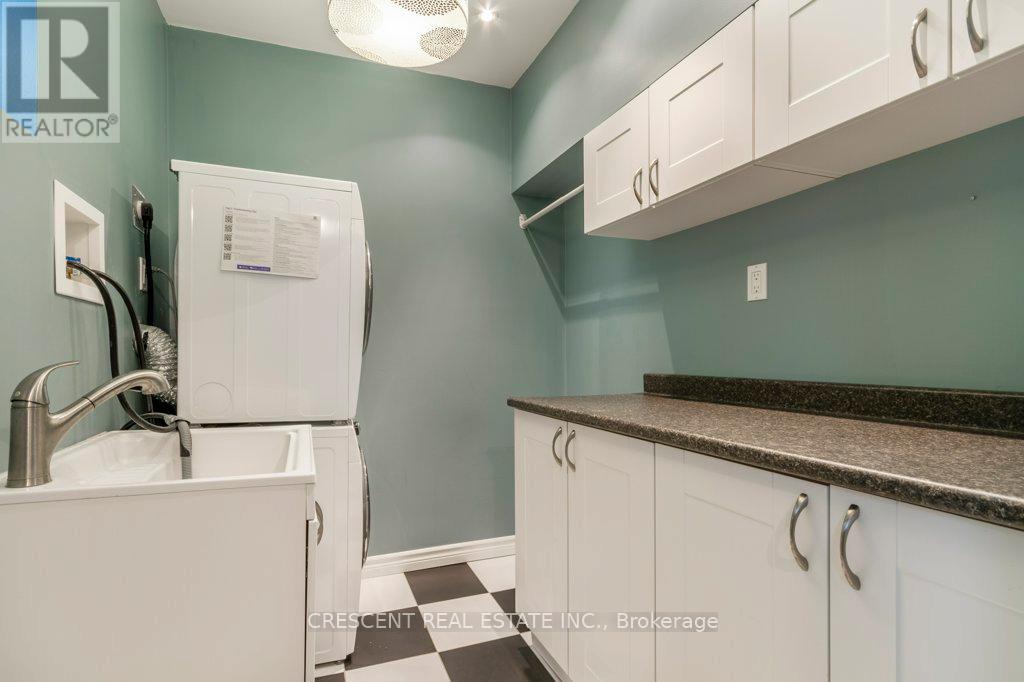 Lower - 1550 Ogden Avenue, Mississauga, Ontario  L5E 2H8 - Photo 12 - W12832912