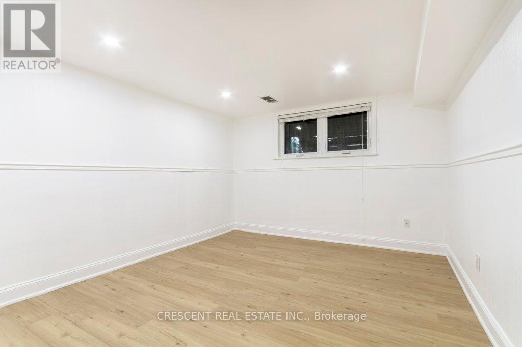 Lower - 1550 Ogden Avenue, Mississauga, Ontario  L5E 2H8 - Photo 16 - W12832912