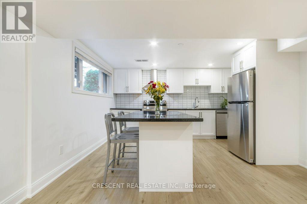 Lower - 1550 Ogden Avenue, Mississauga, Ontario  L5E 2H8 - Photo 20 - W12832912