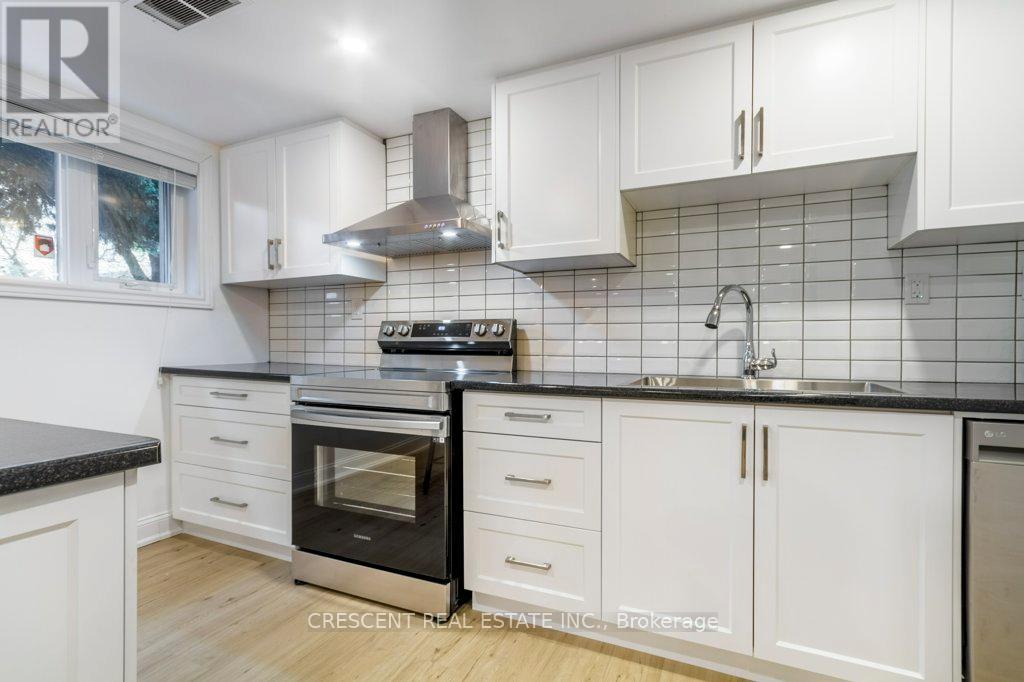 Lower - 1550 Ogden Avenue, Mississauga, Ontario  L5E 2H8 - Photo 22 - W12832912