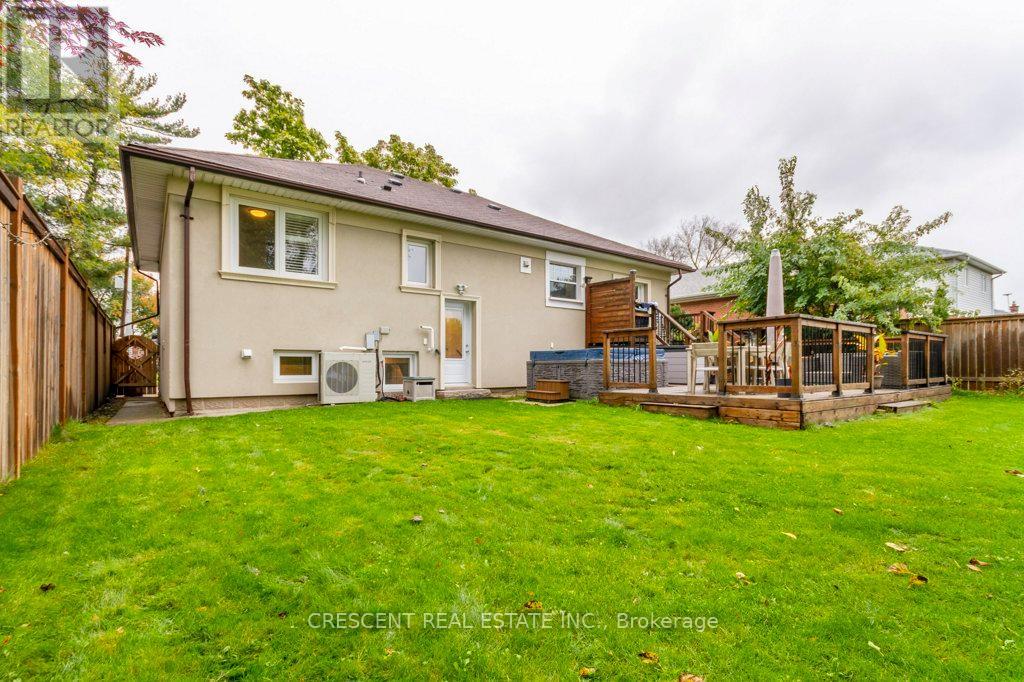 Lower - 1550 Ogden Avenue, Mississauga, Ontario  L5E 2H8 - Photo 4 - W12832912