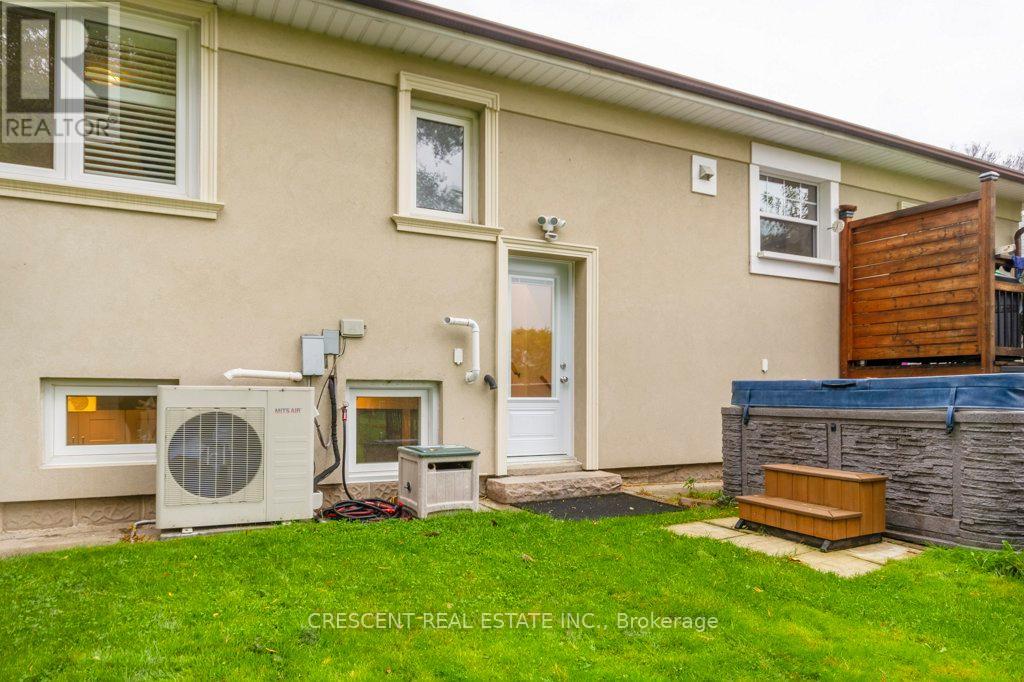 Lower - 1550 Ogden Avenue, Mississauga, Ontario  L5E 2H8 - Photo 7 - W12832912