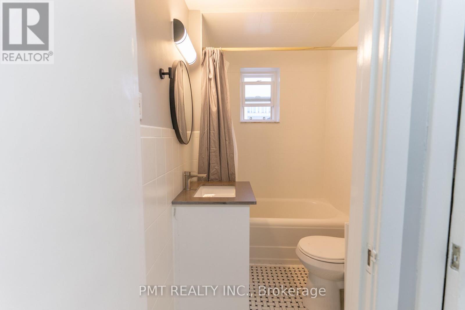 4 - 8 Wellington Street W, Brampton, Ontario  L6Y 1K4 - Photo 11 - W12832970