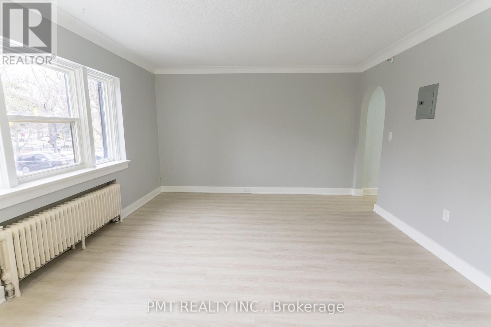 4 - 8 Wellington Street W, Brampton, Ontario  L6Y 1K4 - Photo 3 - W12832970