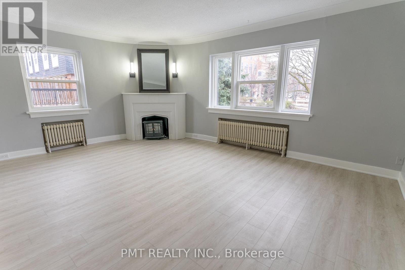 4 - 8 Wellington Street W, Brampton, Ontario  L6Y 1K4 - Photo 4 - W12832970