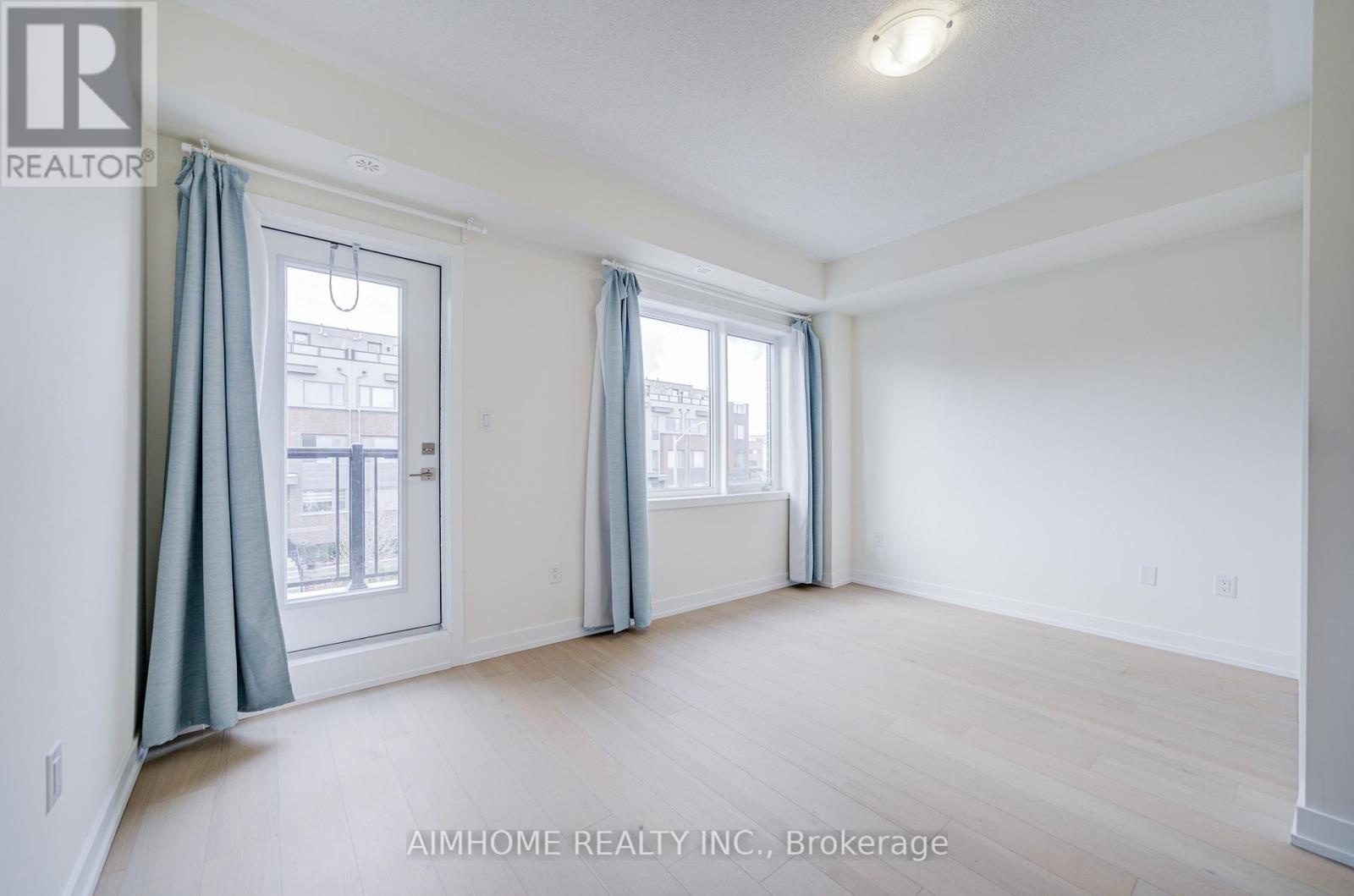 135 Frederick Tisdale Drive, Toronto, Ontario  M3K 0C6 - Photo 16 - W12832988