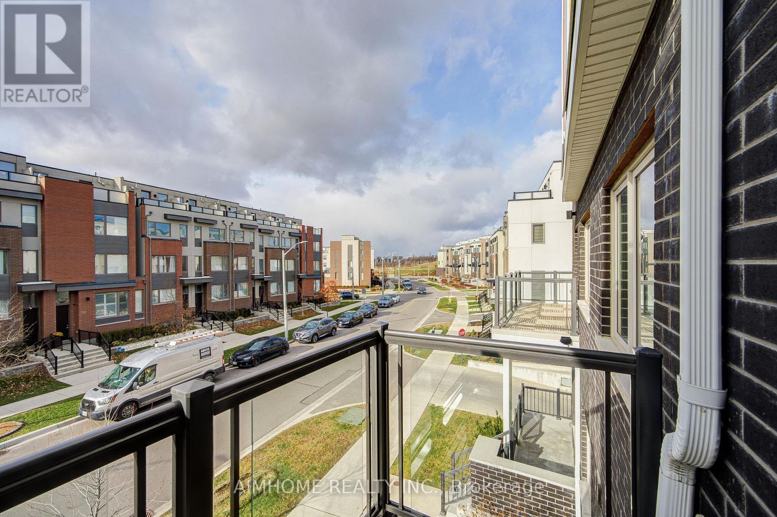 135 Frederick Tisdale Drive, Toronto, Ontario  M3K 0C6 - Photo 37 - W12832988