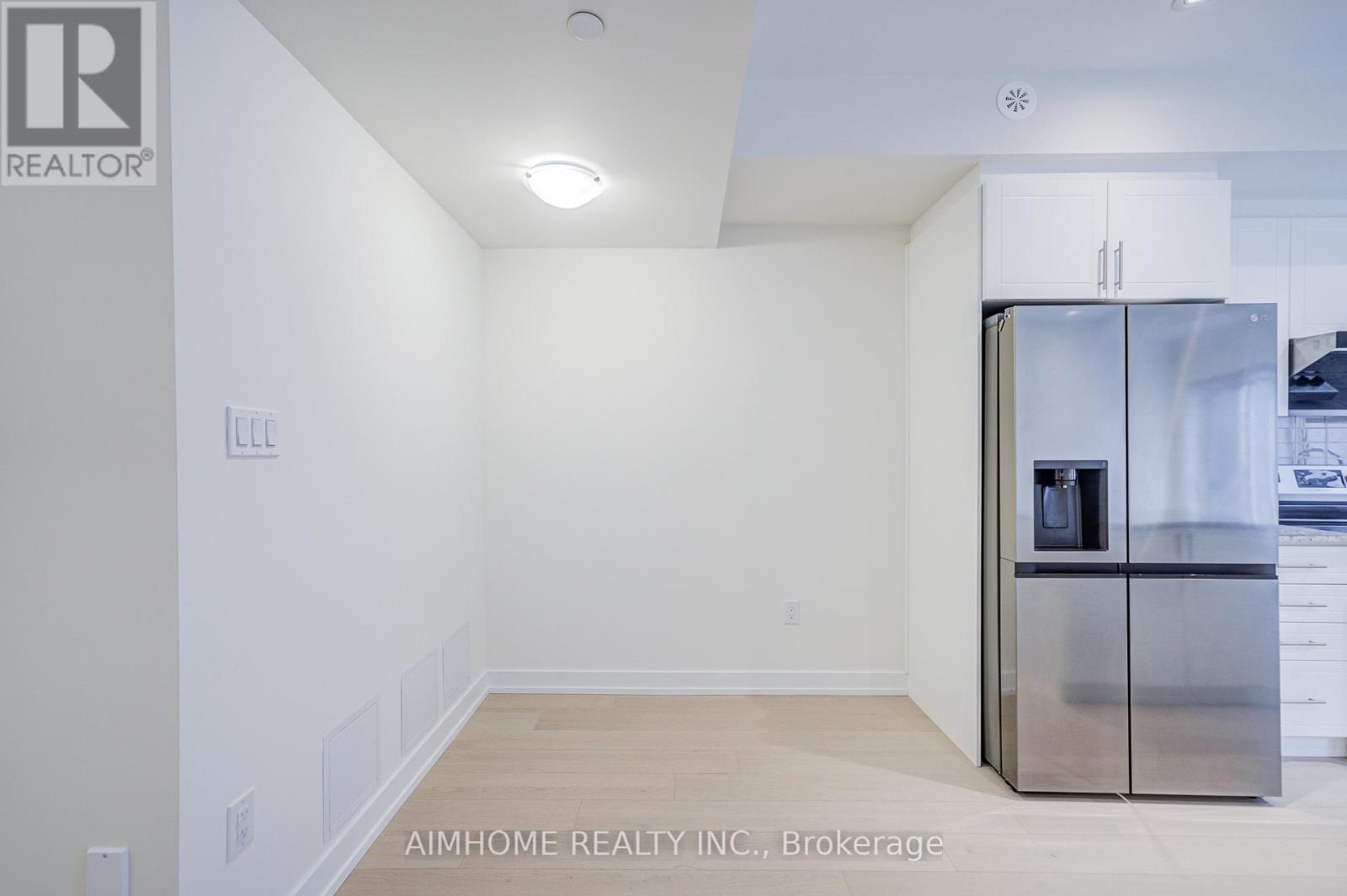 135 Frederick Tisdale Drive, Toronto, Ontario  M3K 0C6 - Photo 7 - W12832988