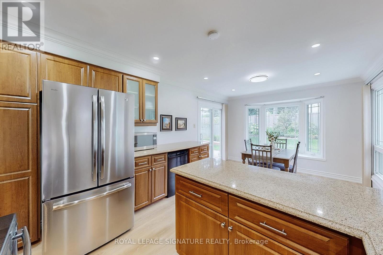 1729 Pengilley Place, Mississauga, Ontario  L5J 4R8 - Photo 15 - W12833018