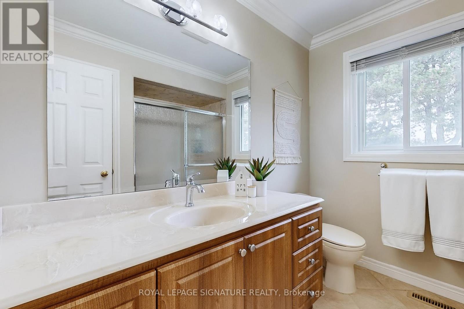 1729 Pengilley Place, Mississauga, Ontario  L5J 4R8 - Photo 25 - W12833018