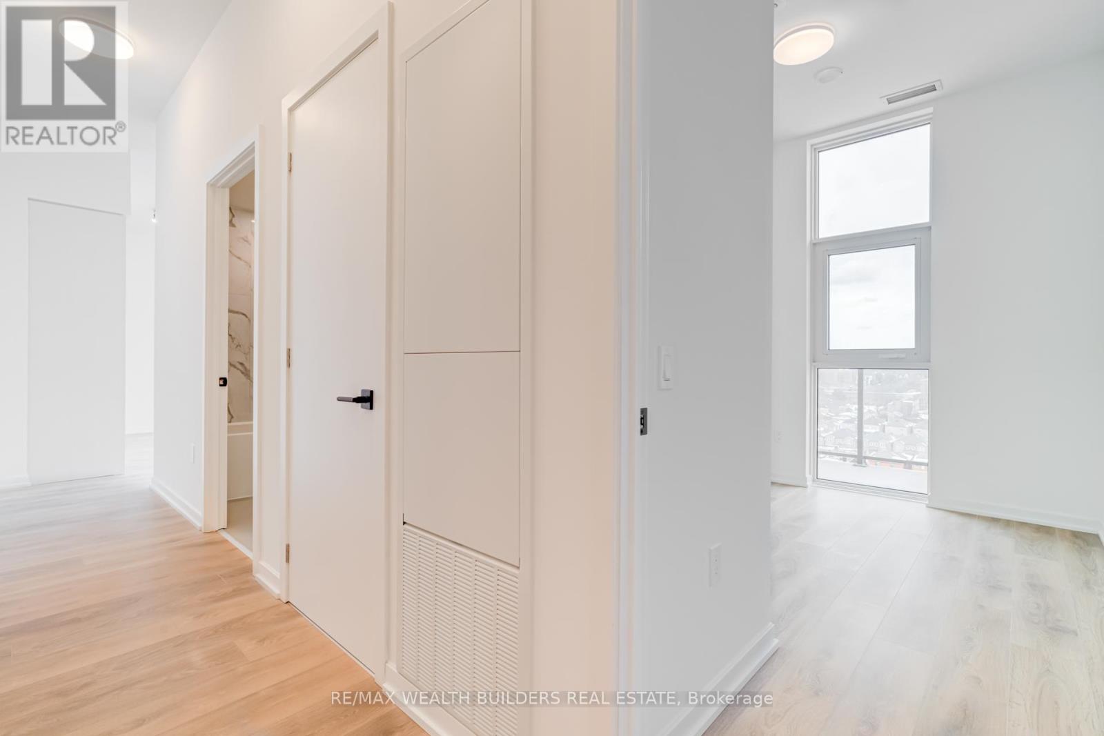 1204 - 1285 Dupont Street, Toronto, Ontario  M6H 2A6 - Photo 3 - W12833036