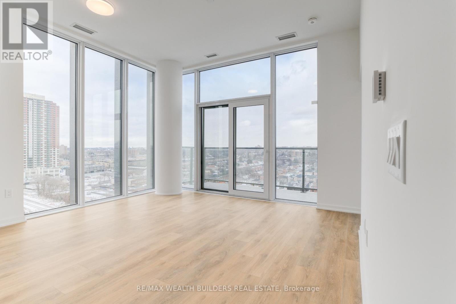 1204 - 1285 Dupont Street, Toronto, Ontario  M6H 2A6 - Photo 4 - W12833036