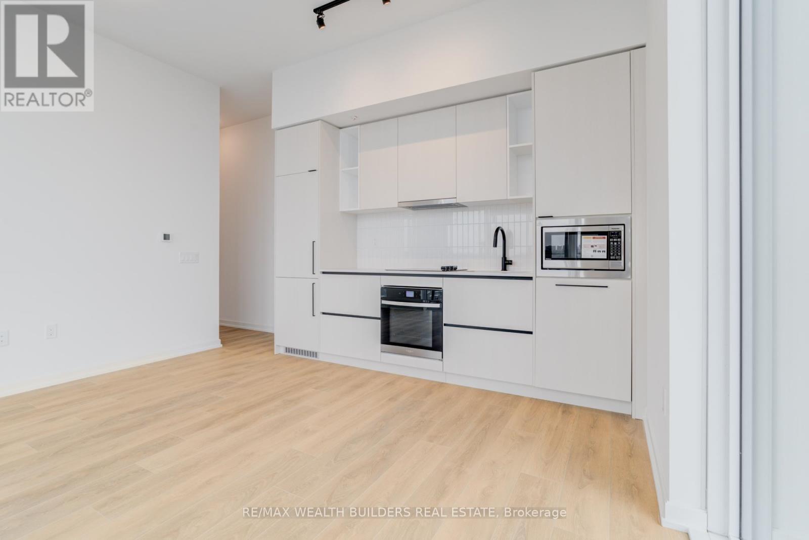 1204 - 1285 Dupont Street, Toronto, Ontario  M6H 2A6 - Photo 5 - W12833036