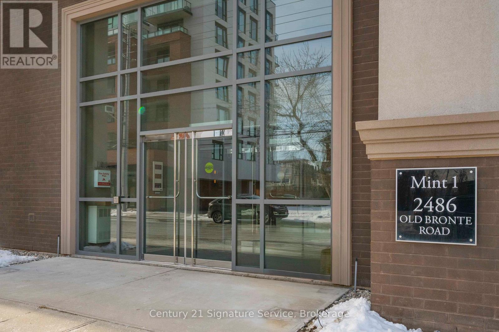 405 - 2486 Old Bronte Road, Oakville, Ontario  L6M 0Y4 - Photo 2 - W12833044