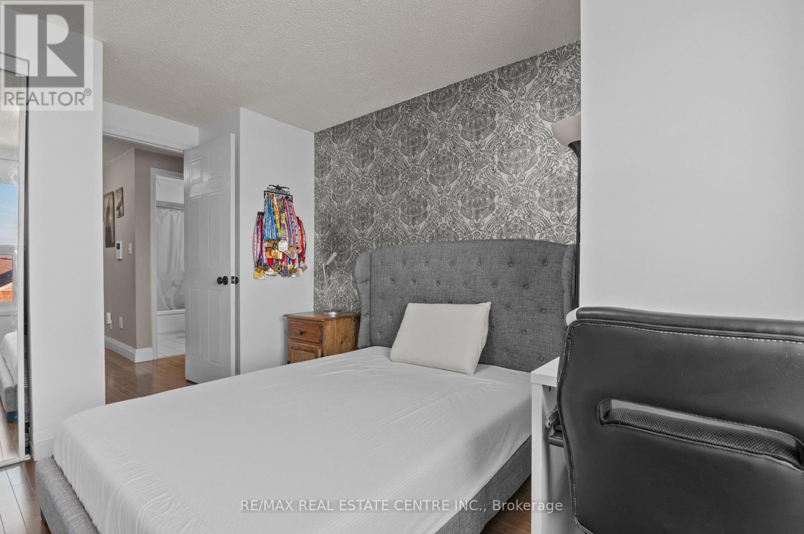 10 - 1570 Reeves Gate, Oakville, Ontario  L6M 3J3 - Photo 32 - W12833062