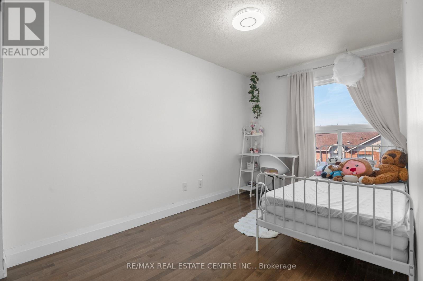 10 - 1570 Reeves Gate, Oakville, Ontario  L6M 3J3 - Photo 33 - W12833062